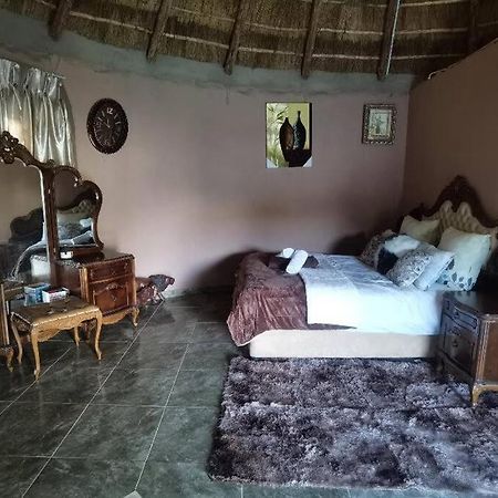 The Round House Apartment Manguzi Екстериор снимка