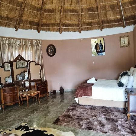 The Round House Apartment Manguzi Екстериор снимка